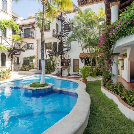 Downtown Hacienda Style 1Br With Pool Steps To Beach